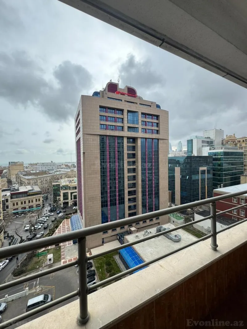 Satılır 4 otaqlı Mənzil Yeni tikili 250 m² Sahil m. - şəkil 20
