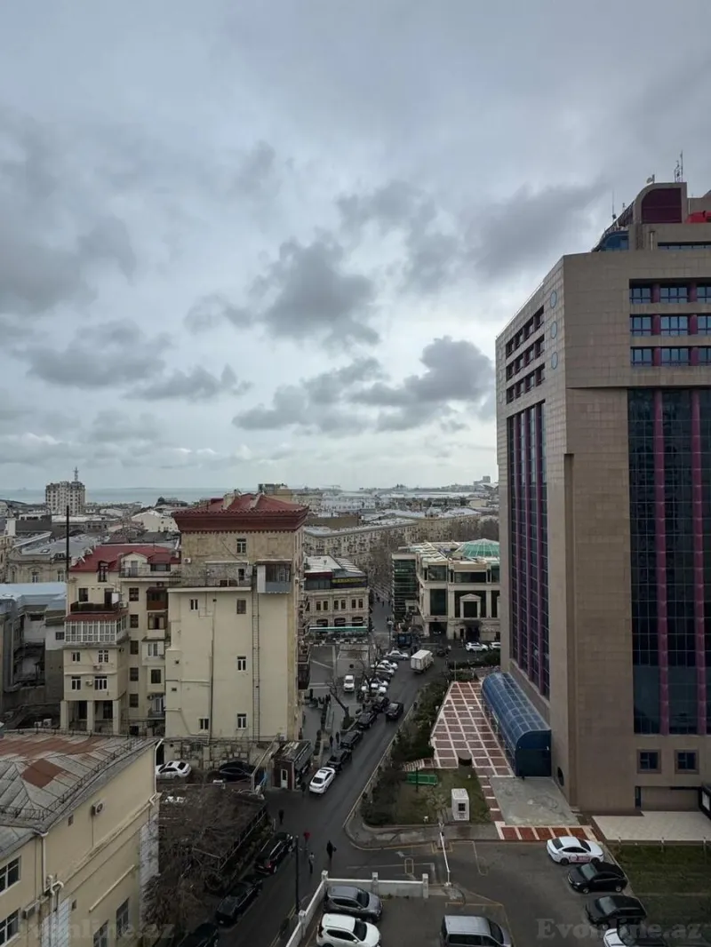 Satılır 4 otaqlı Mənzil Yeni tikili 250 m² Sahil m. - şəkil 25