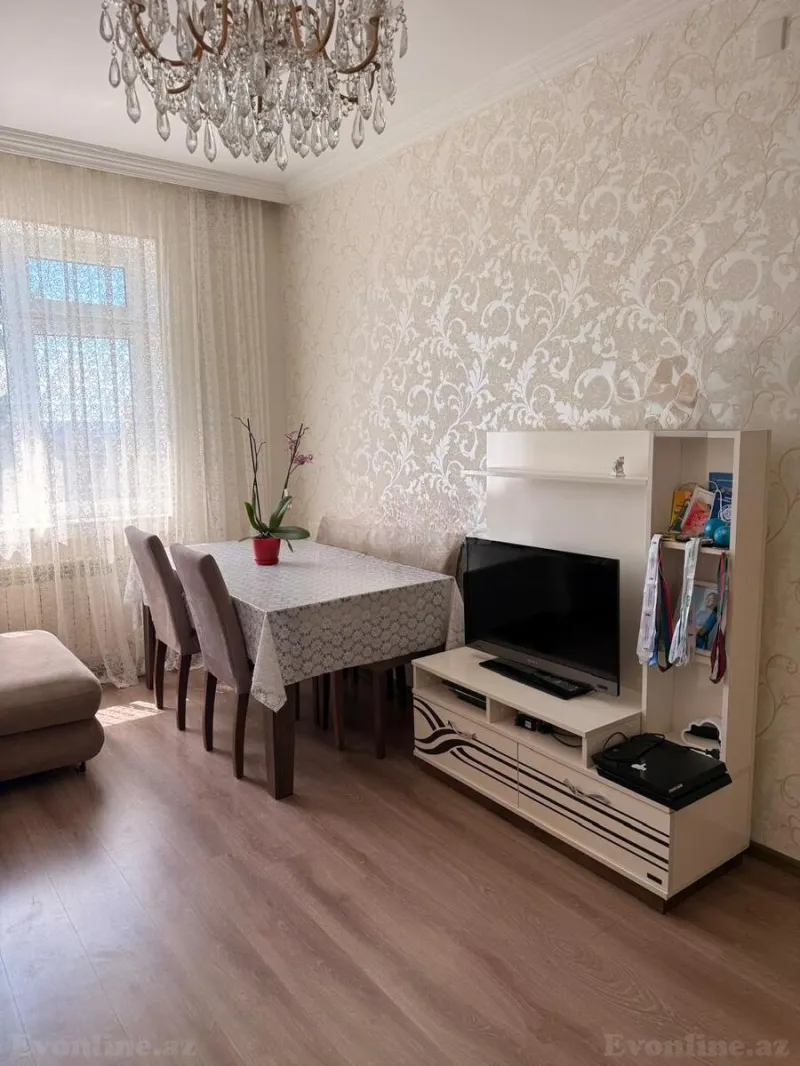Satılır 2 otaqlı Mənzil Köhnə tikili 65 m² Əhmədli m. - şəkil 3