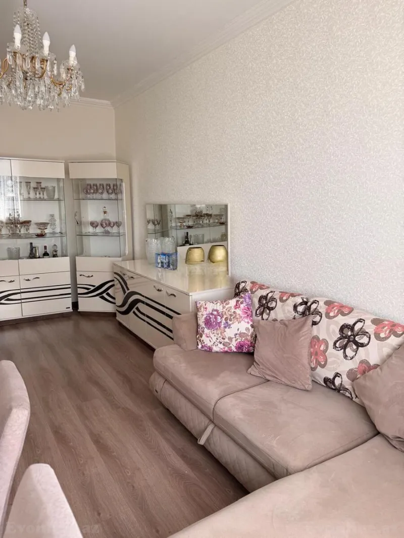 Satılır 2 otaqlı Mənzil Köhnə tikili 65 m² Əhmədli m. - şəkil 4