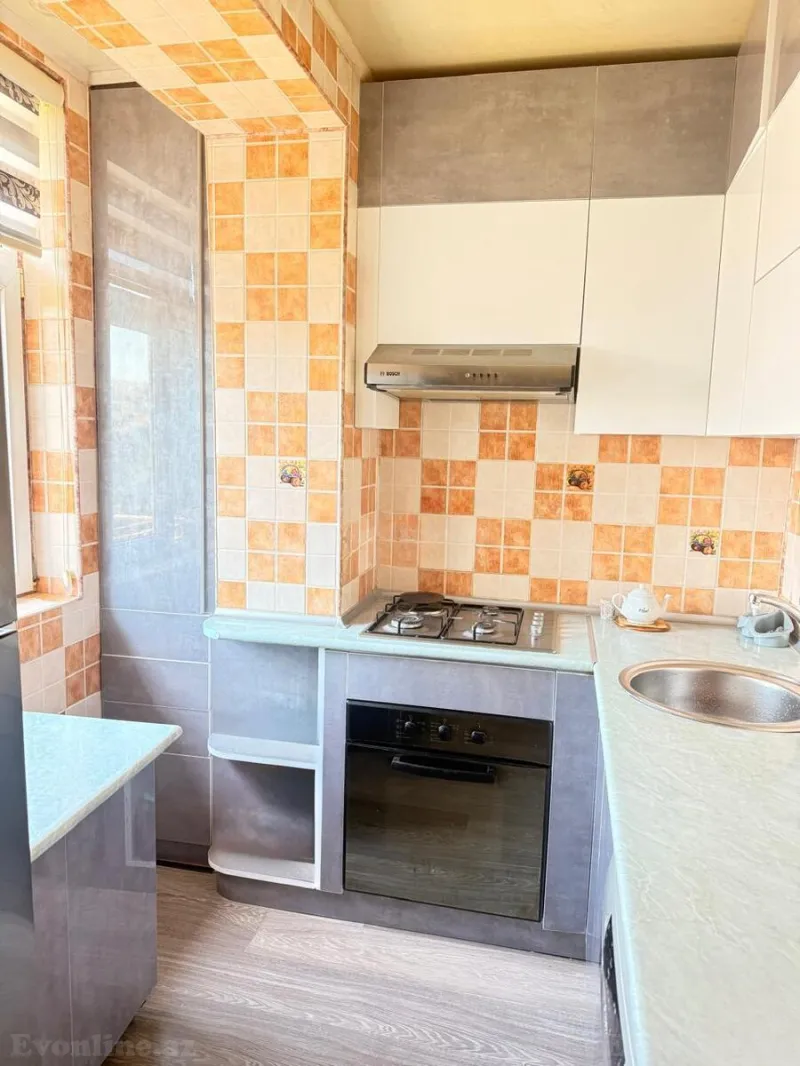 Satılır 2 otaqlı Mənzil Köhnə tikili 65 m² Əhmədli m. - şəkil 19