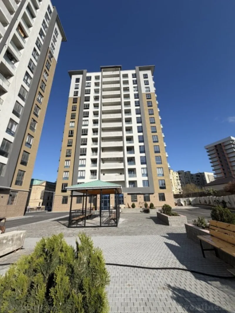 Satılır 2 otaqlı Mənzil Yeni tikili 97 m² Azadlıq prospekti m. - şəkil 2