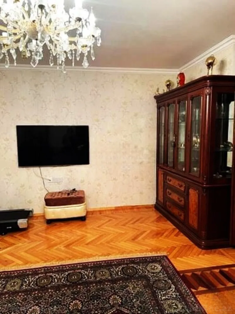 3 otaqlı Mənzil 100 m² Elmlər Akademiyası m. Satılır