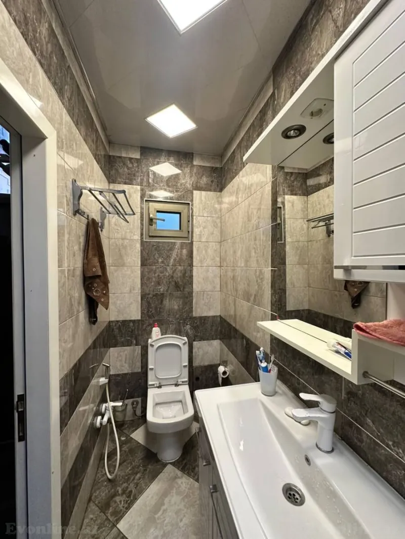 Kirayə verilir 2 otaqlı Mənzil Köhnə tikili 50 m² Sahil m. - şəkil 12