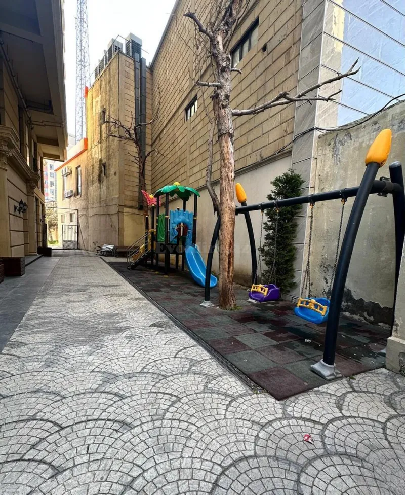 Satılır 2 otaqlı Mənzil Yeni tikili 90 m² Azadlıq prospekti m. - şəkil 9