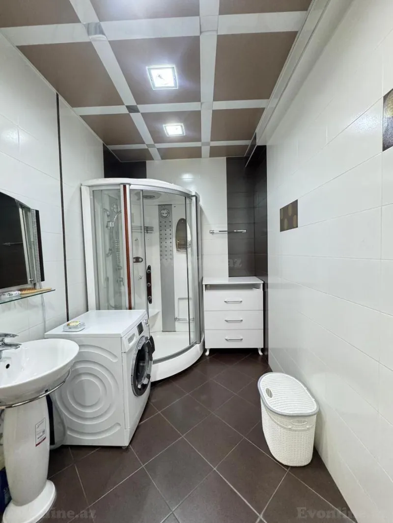 Kirayə verilir 4 otaqlı Mənzil Yeni tikili 250 m² Sahil m. - şəkil 14