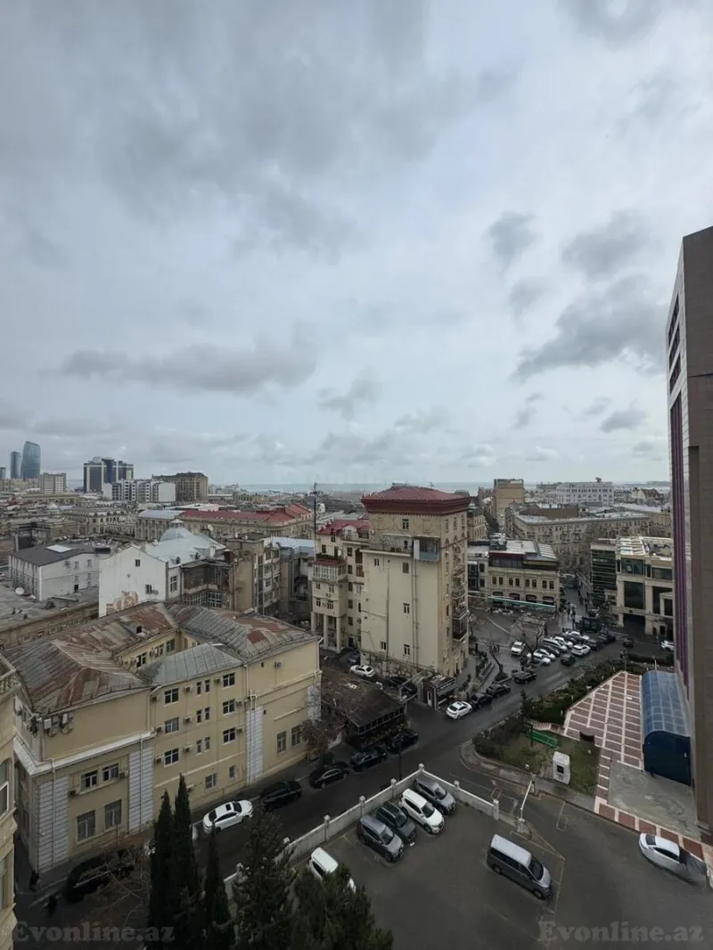 Kirayə verilir 4 otaqlı Mənzil Yeni tikili 250 m² Sahil m. - şəkil 15