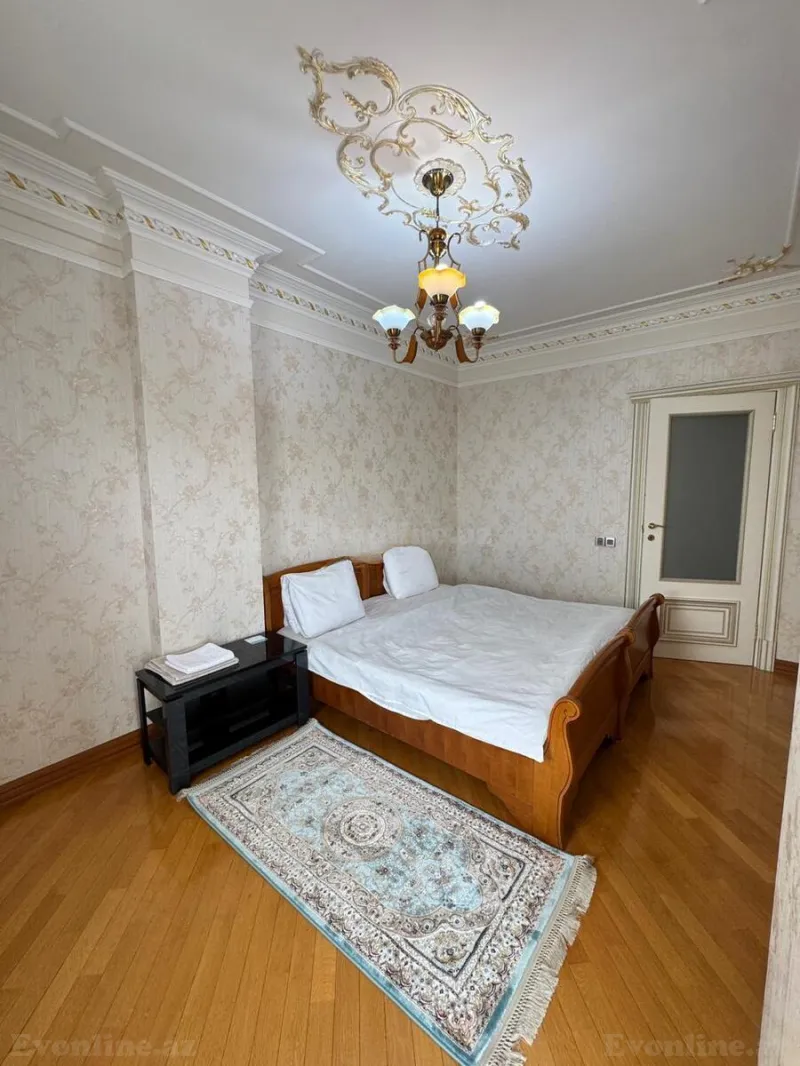 Kirayə verilir 4 otaqlı Mənzil Yeni tikili 250 m² Sahil m. - şəkil 21