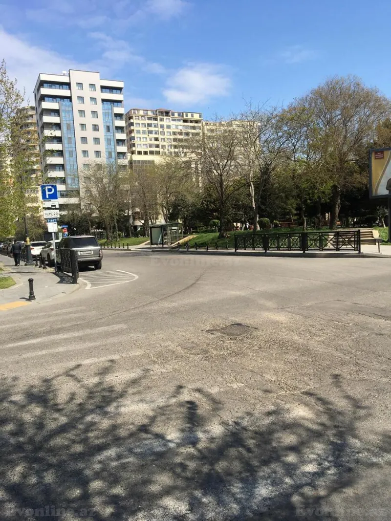 Satılır 2 otaqlı Mənzil Yeni tikili 100 m² Nəsimi r. - şəkil 3