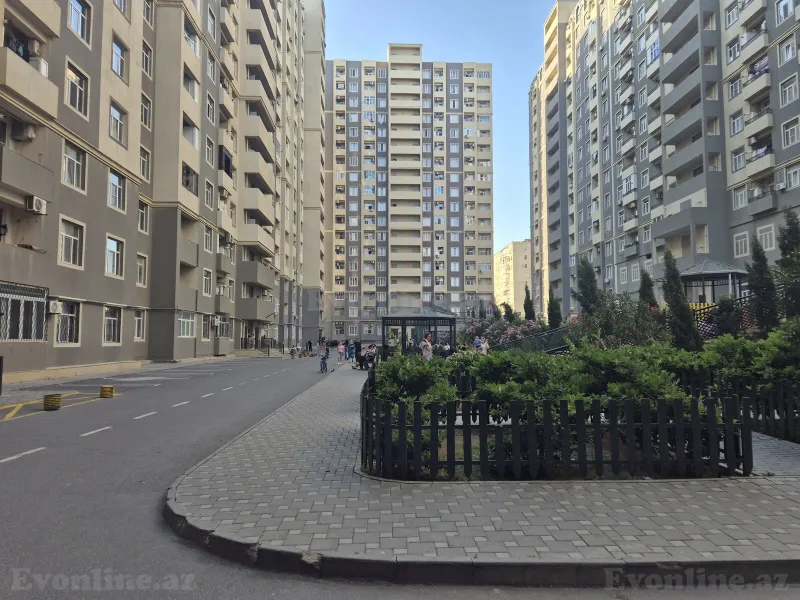 1 otaqlı Mənzil 47 m² Massiv D Satılır