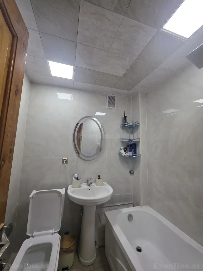 Kirayə verilir 2 otaqlı Mənzil Köhnə tikili 65 m² İnşaatçılar m. - şəkil 5