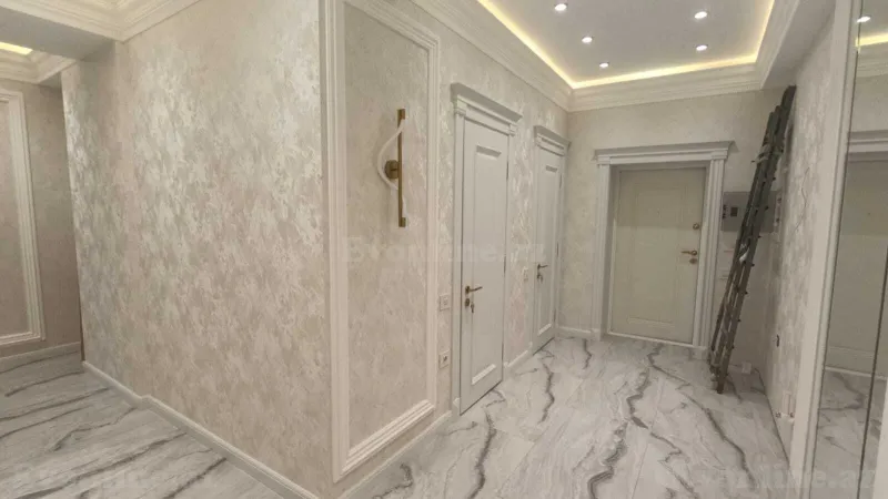Satılır 3 otaqlı Mənzil Yeni tikili 107 m² Qara Qarayev m. - şəkil 11