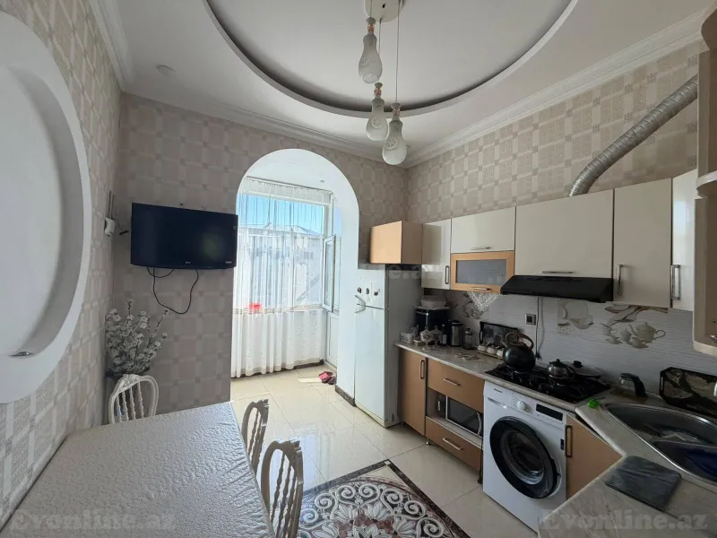 Satılır 2 otaqlı Mənzil Köhnə tikili 56 m² Bakıxanov - şəkil 7