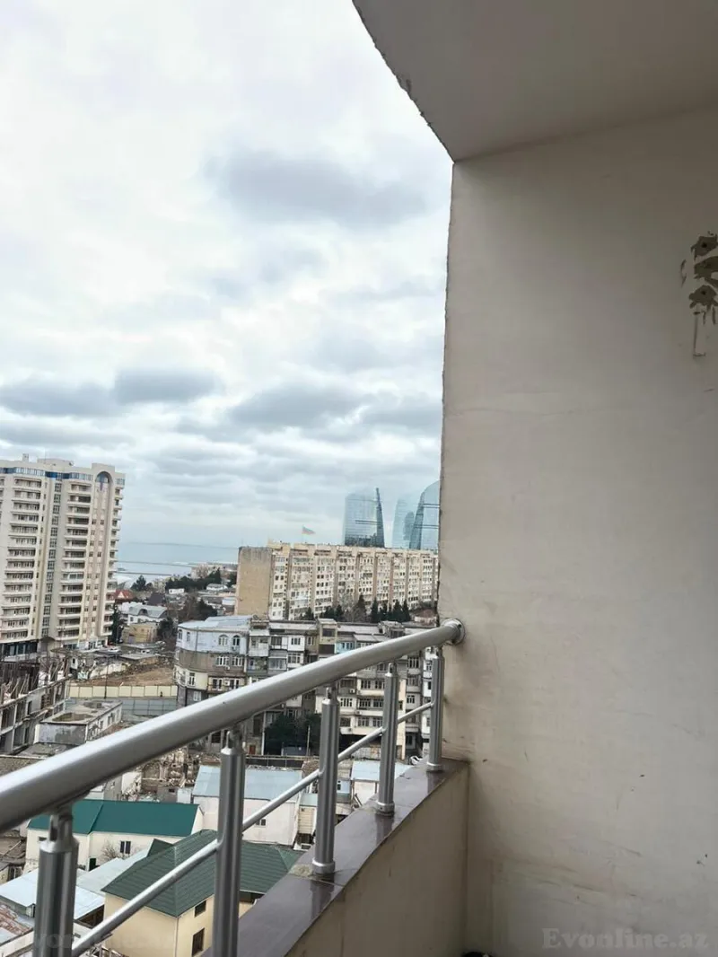 Satılır 3 otaqlı Mənzil Yeni tikili 147 m² Elmlər Akademiyası m. - şəkil 2