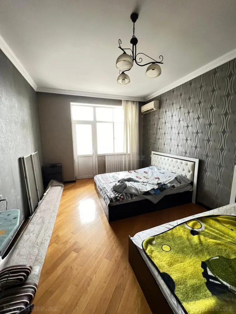 Satılır 3 otaqlı Mənzil Yeni tikili 147 m² Elmlər Akademiyası m. - şəkil 9