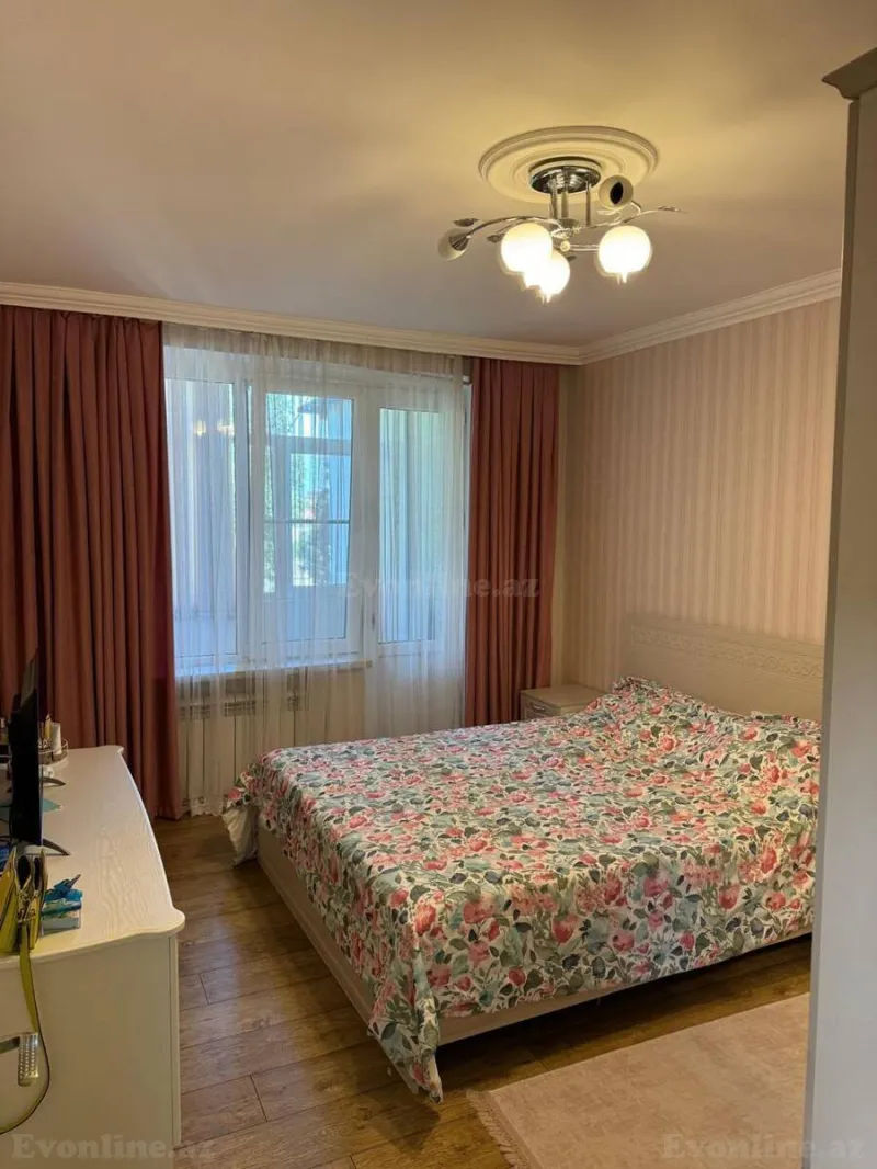 Kirayə verilir 3 otaqlı Mənzil Köhnə tikili 70 m² Neftçilər m. - şəkil 2
