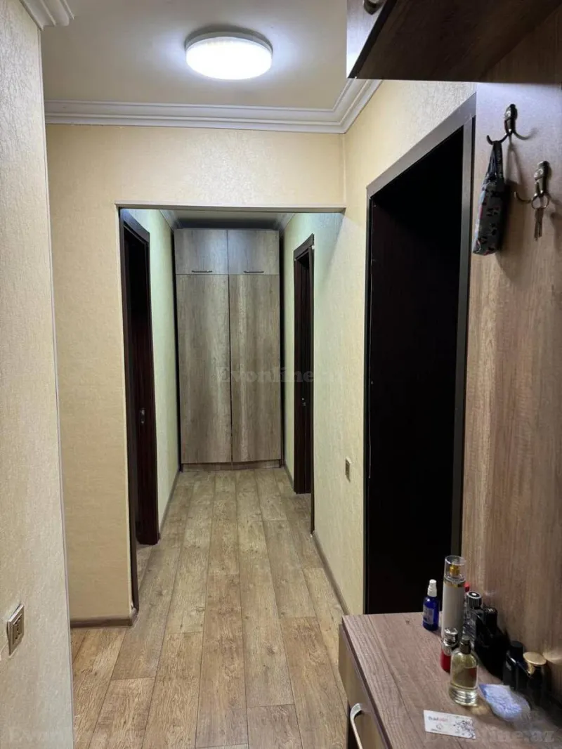 Kirayə verilir 3 otaqlı Mənzil Köhnə tikili 70 m² Neftçilər m. - şəkil 10