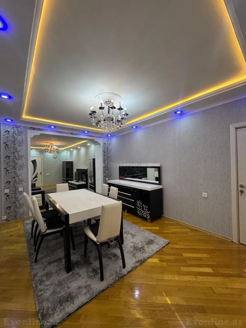 Satılır 3 otaqlı Mənzil Köhnə tikili 111 m² Elmlər Akademiyası m. - şəkil 2
