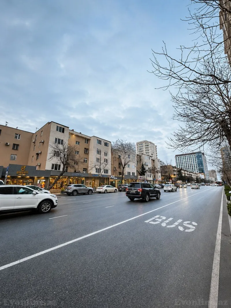 3 otaqlı Mənzil 75 m² Nəsimi r. Satılır