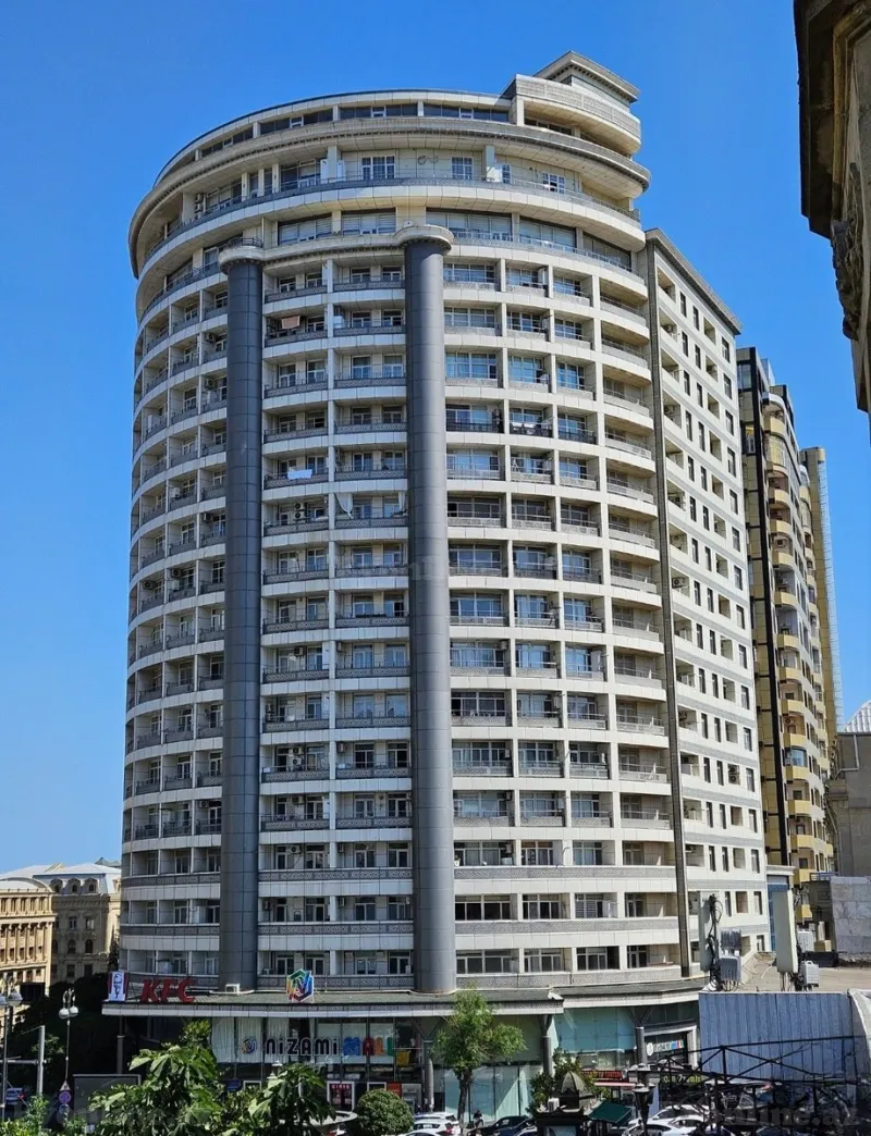 2 otaqlı Mənzil 80 m² Nizami m. Kirayə verilir