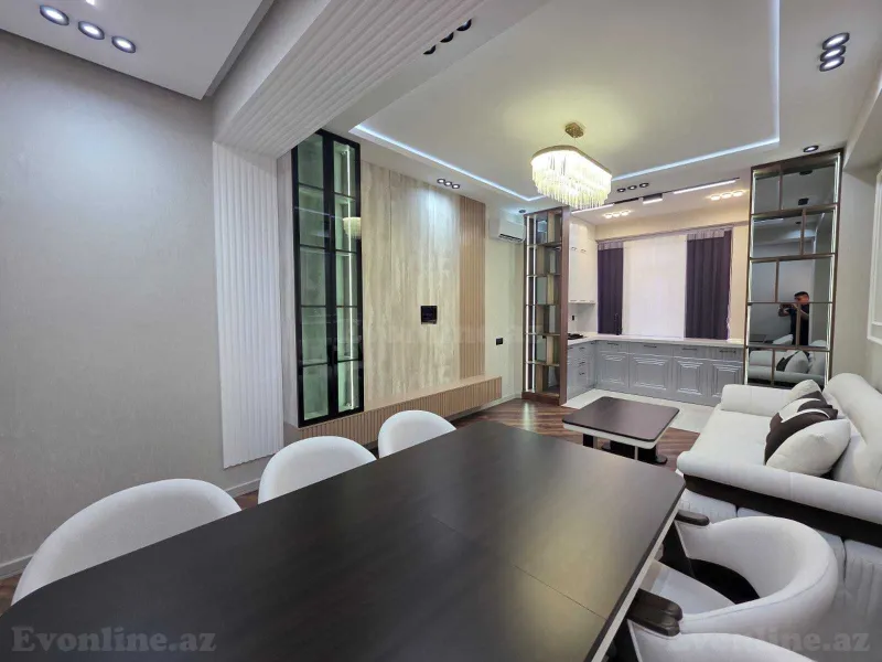 3 otaqlı Mənzil 90 m² Xətai r. Satılır