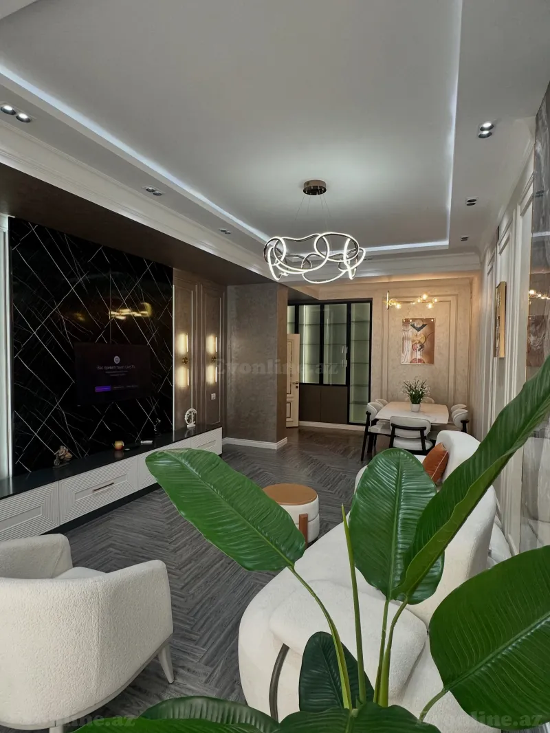 4 otaqlı Mənzil 181 m² Xətai m. Satılır