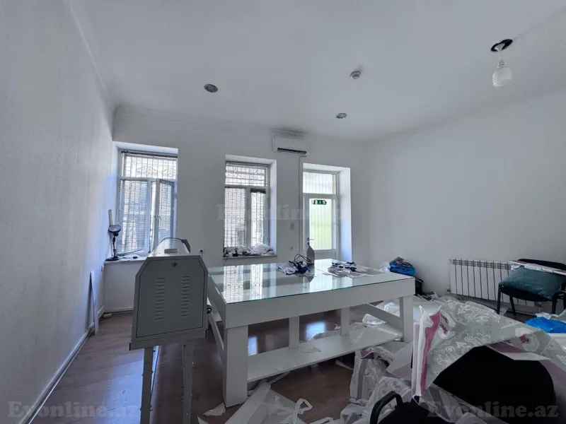 Kirayə verilir Obyekt 100 m² Səbail r. - şəkil 2