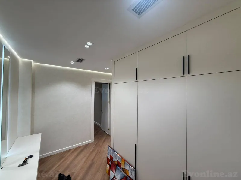 Satılır 3 otaqlı Mənzil Yeni tikili 148 m² Yasamal r. - şəkil 12
