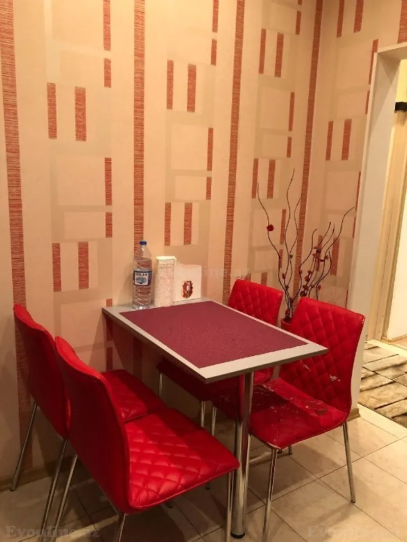 Kirayə verilir 2 otaqlı Mənzil Köhnə tikili 70 m² Səbail r. - şəkil 8
