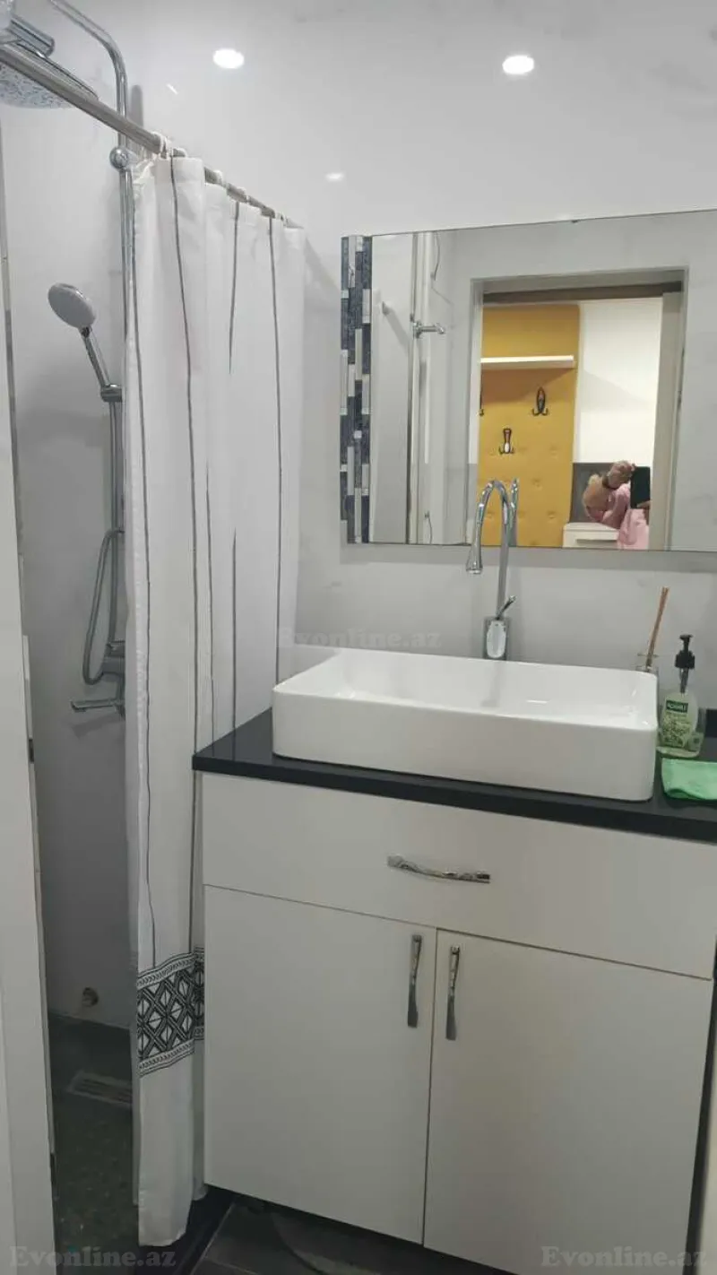 Kirayə verilir 2 otaqlı Mənzil Köhnə tikili 60 m² Gənclik m. - şəkil 19
