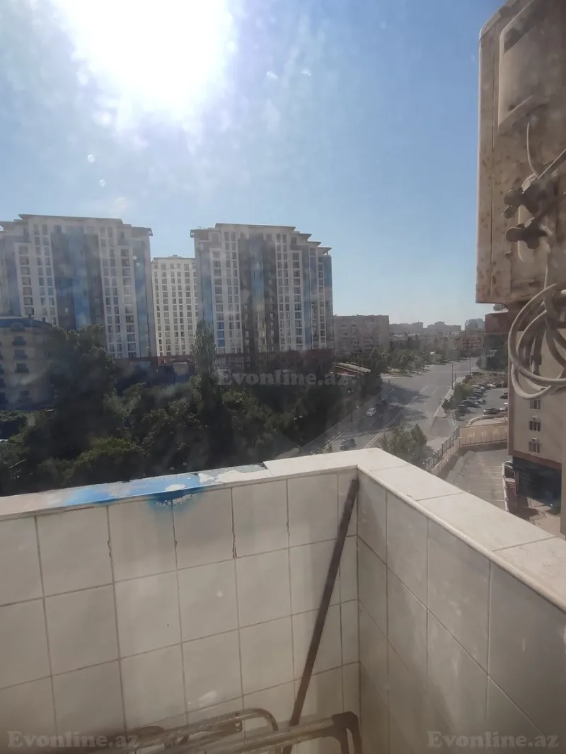 Satılır 2 otaqlı Mənzil Yeni tikili 70 m² Yasamal r. - şəkil 3