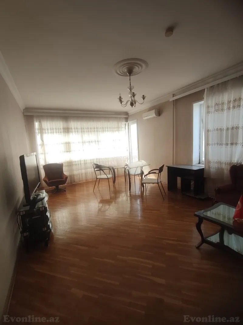 Satılır 2 otaqlı Mənzil Yeni tikili 70 m² Yasamal r. - şəkil 13