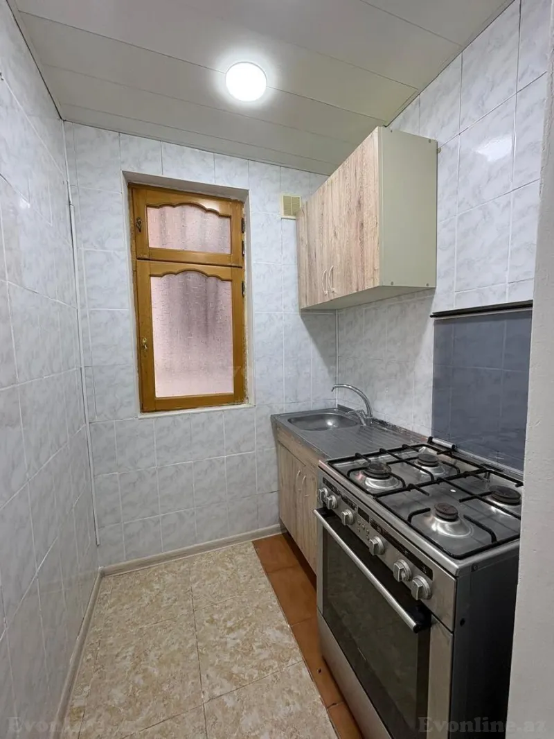 Satılır 3 otaqlı Mənzil Köhnə tikili 70 m² Səbail r. - şəkil 10