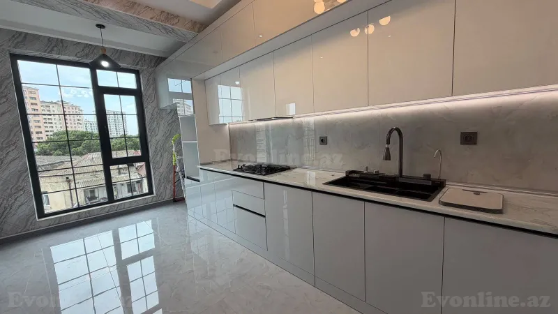 Satılır 3 otaqlı Mənzil Yeni tikili 97 m² Bakıxanov - şəkil 2