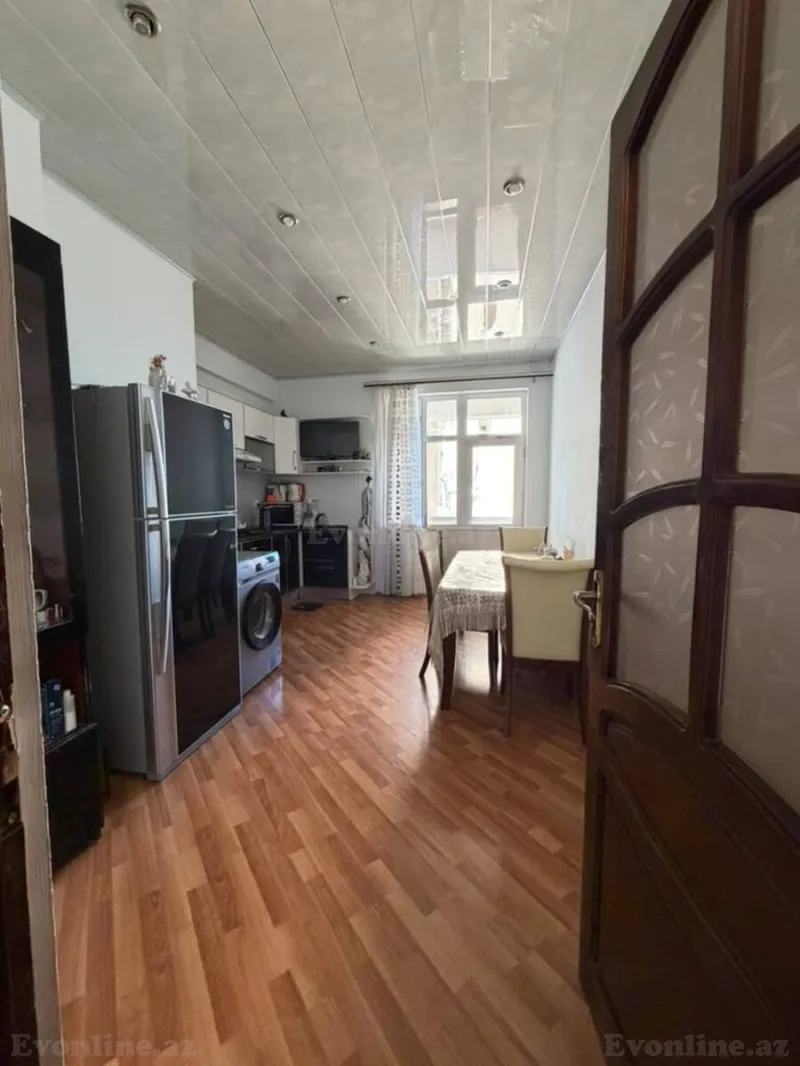 Satılır 2 otaqlı Mənzil Yeni tikili 100 m² İnşaatçılar m. - şəkil 2