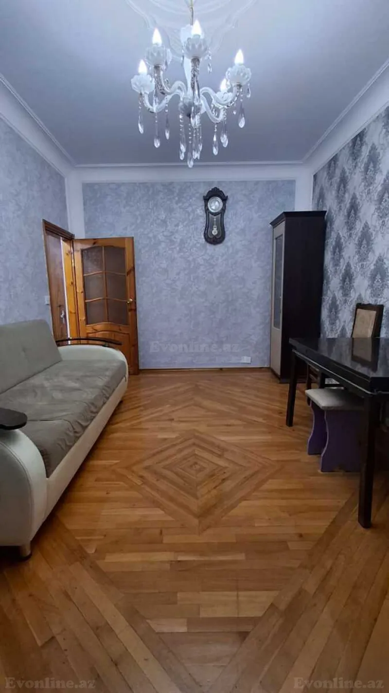 Satılır 2 otaqlı Mənzil Köhnə tikili 50 m² Memar Əcəmi m. - şəkil 3