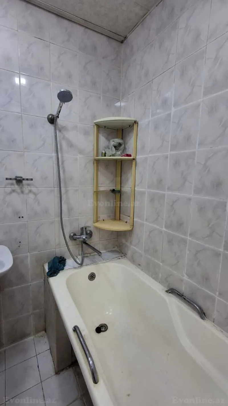 Satılır 2 otaqlı Mənzil Köhnə tikili 50 m² Memar Əcəmi m. - şəkil 12