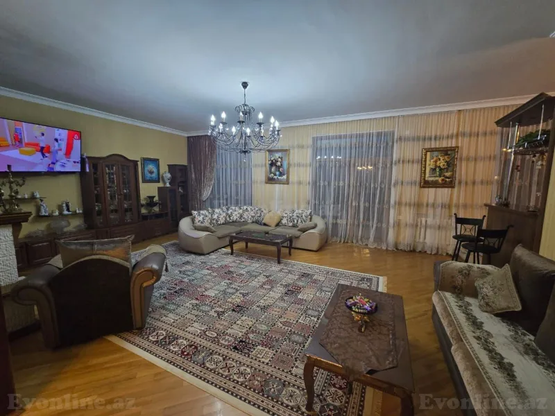 6 otaqlı Həyət evi 600 m² Badamdar Satılır