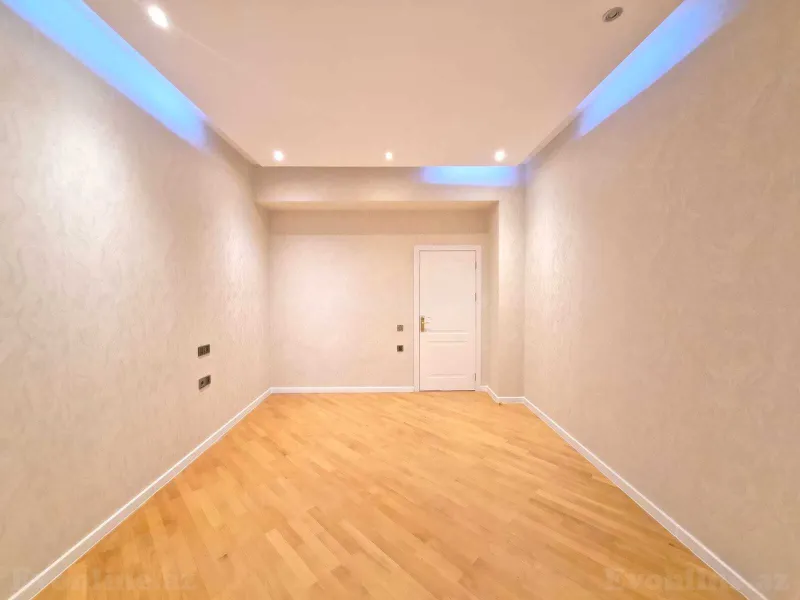 Satılır 3 otaqlı Mənzil Yeni tikili 140 m² Elmlər Akademiyası m. - şəkil 7