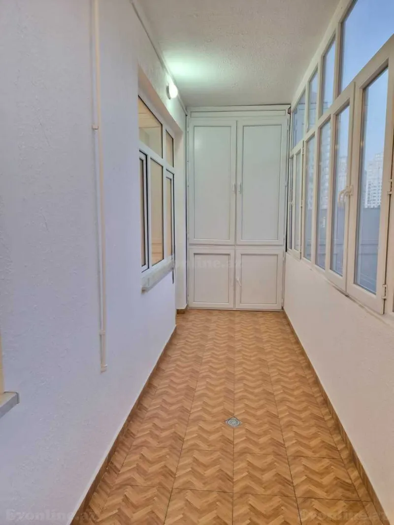 Satılır 3 otaqlı Mənzil Yeni tikili 140 m² Elmlər Akademiyası m. - şəkil 15