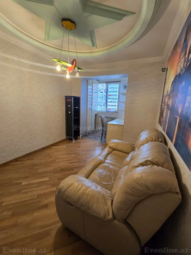 Kirayə verilir 4 otaqlı Mənzil Köhnə tikili 112 m² Nəsimi m. - şəkil 3