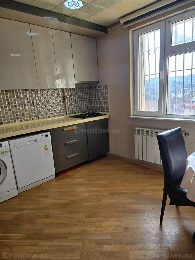 Kirayə verilir 4 otaqlı Mənzil Köhnə tikili 112 m² Nəsimi m. - şəkil 14