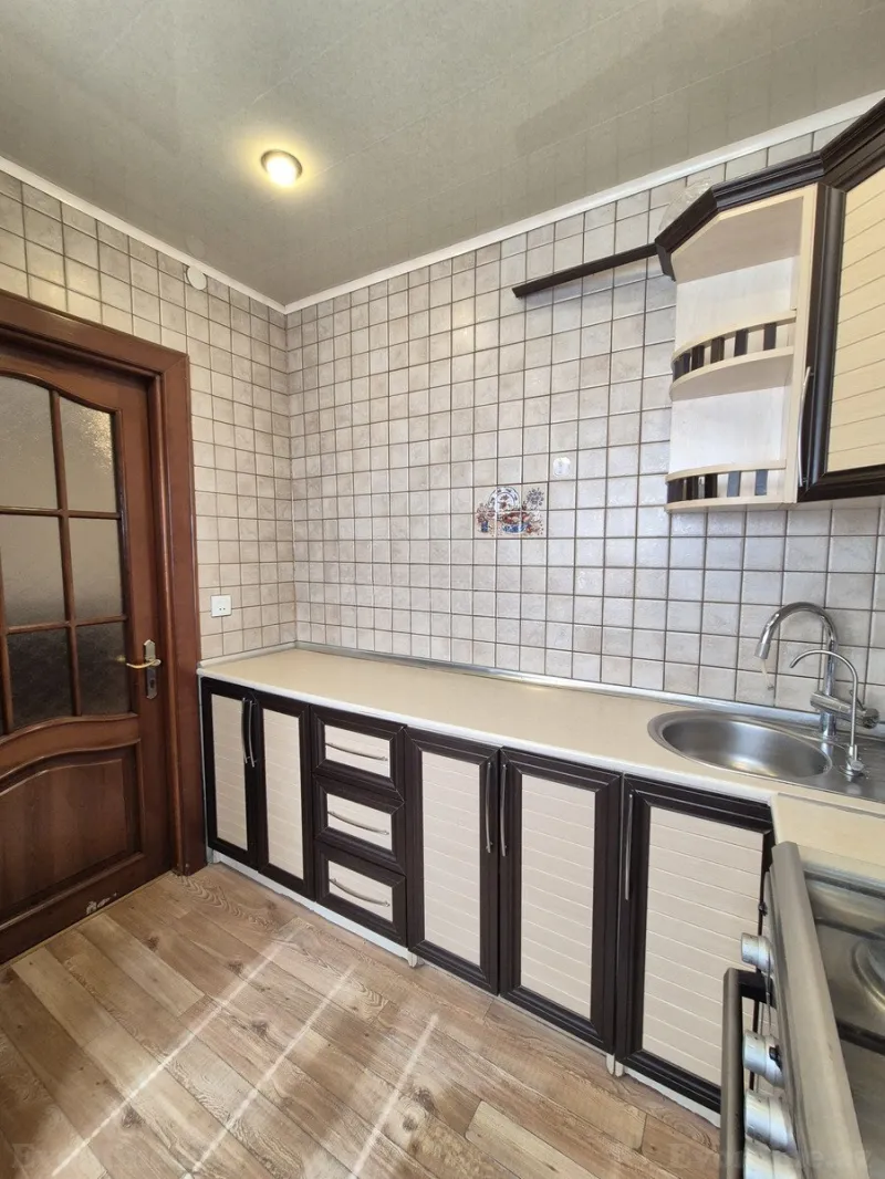Satılır 3 otaqlı Mənzil Köhnə tikili 67 m² İnşaatçılar m. - şəkil 11