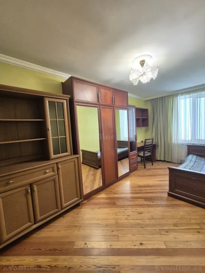 Satılır 3 otaqlı Mənzil Köhnə tikili 67 m² İnşaatçılar m. - şəkil 13