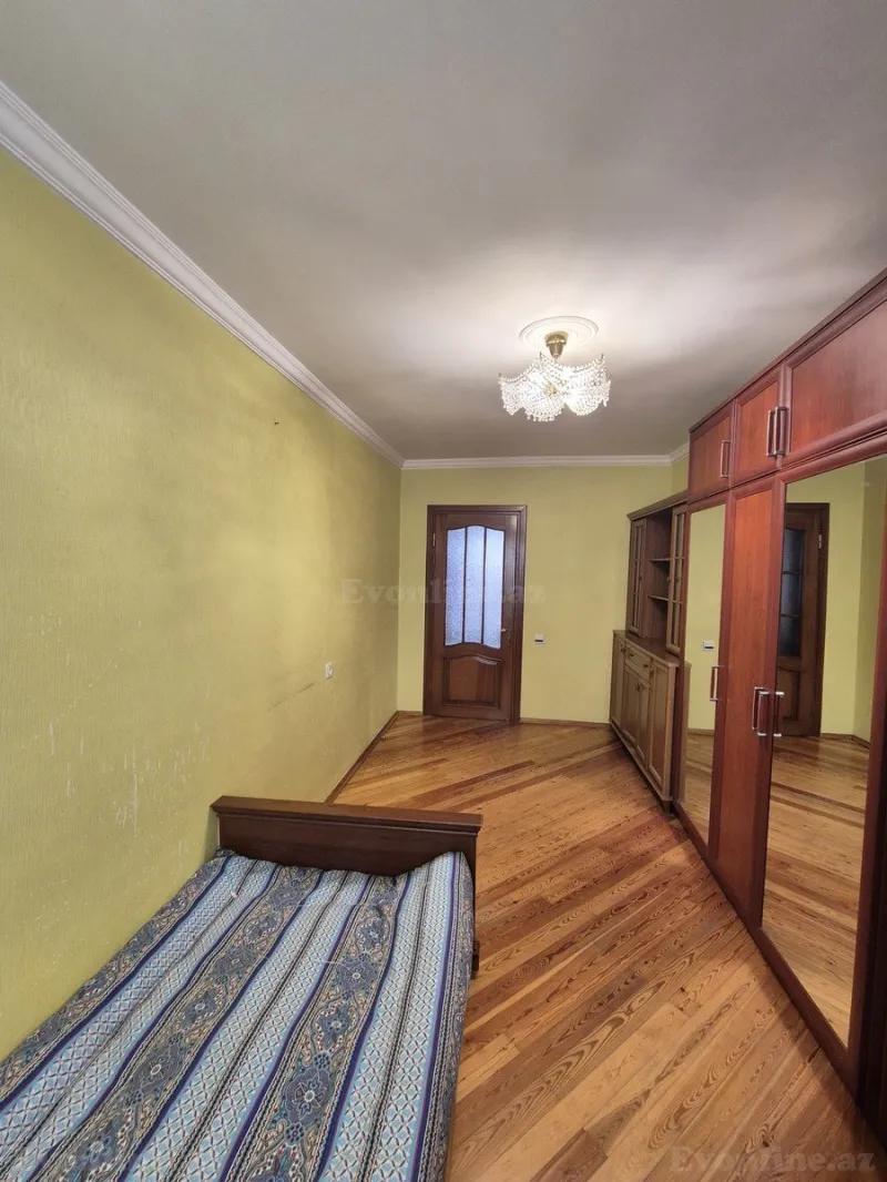 Satılır 3 otaqlı Mənzil Köhnə tikili 67 m² İnşaatçılar m. - şəkil 14