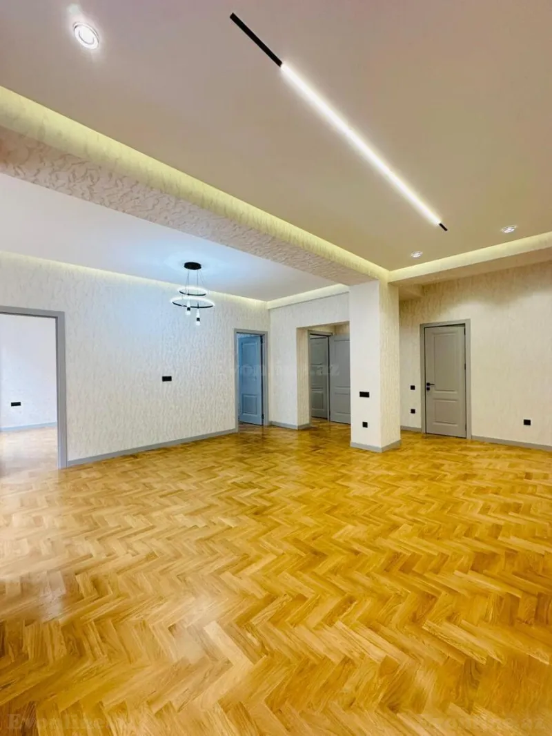 Satılır 4 otaqlı Mənzil Yeni tikili 117 m² Nəriman Nərimanov m. - şəkil 6