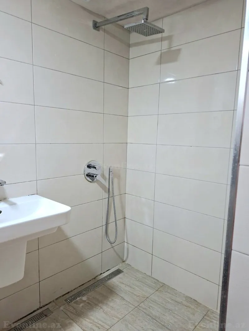 Satılır 3 otaqlı Mənzil Köhnə tikili 70 m² Elmlər Akademiyası m. - şəkil 6