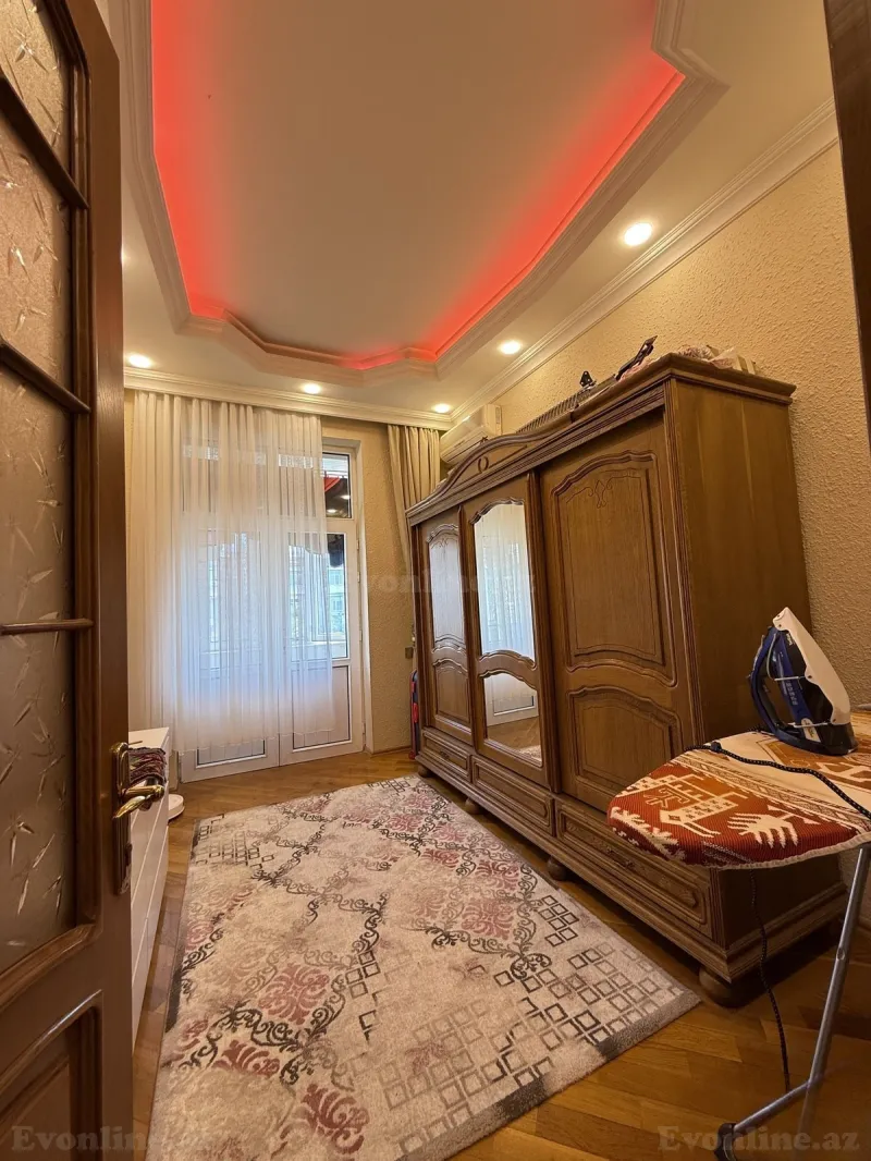 Satılır 3 otaqlı Mənzil Köhnə tikili 85 m² Nəsimi r. - şəkil 6