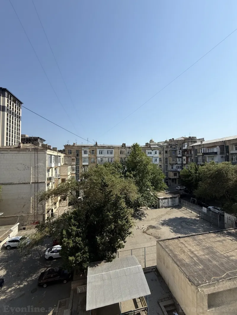 Satılır 3 otaqlı Mənzil Köhnə tikili 85 m² Nəsimi r. - şəkil 8