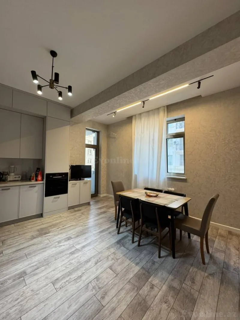 Satılır 3 otaqlı Mənzil Yeni tikili 130 m² Elmlər Akademiyası m. - şəkil 3